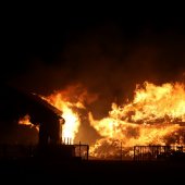 Grote brand Koudenhoorn Warmond (video update)